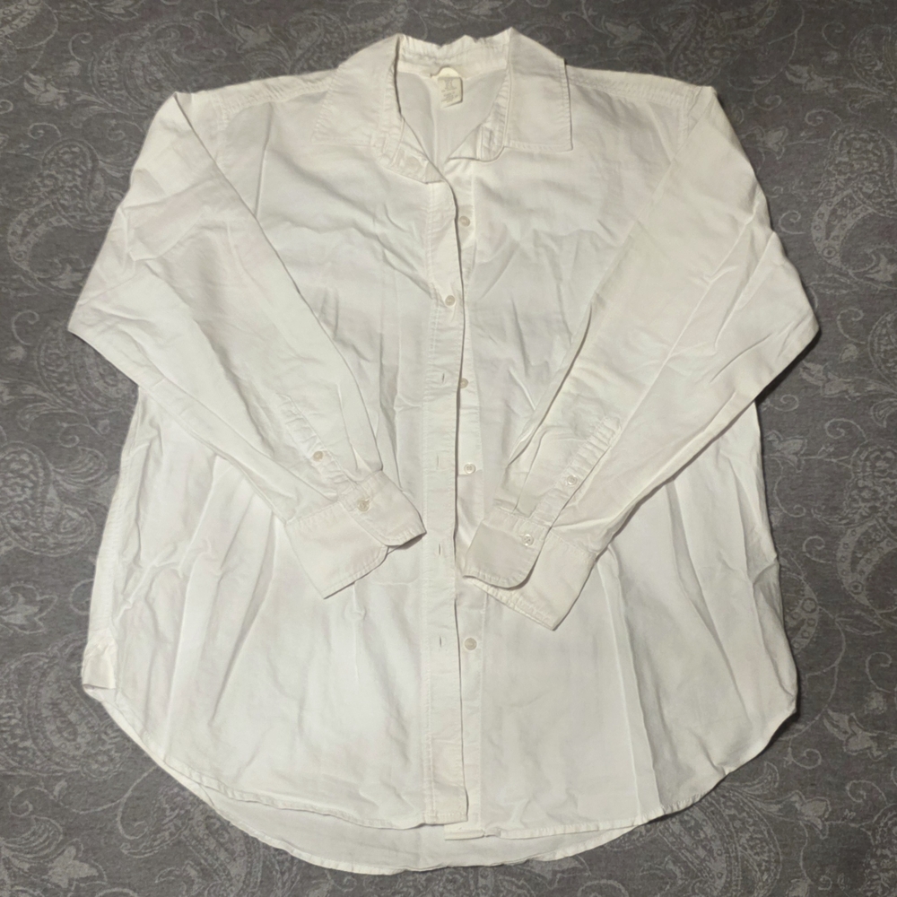 H&M Classic White Button Up (Size S)